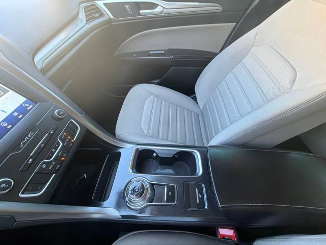 Used 2020 Ford Fusion S FWD image 21