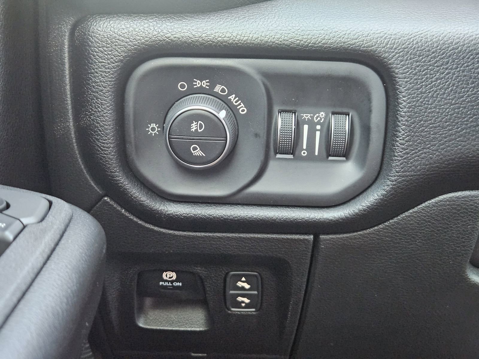 Used 2026 RAM 1500 Lone Star image 25