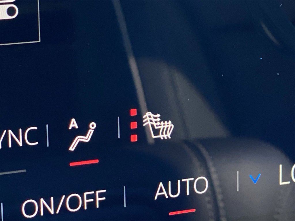 New 2026 GMC Yukon Elevation image 28