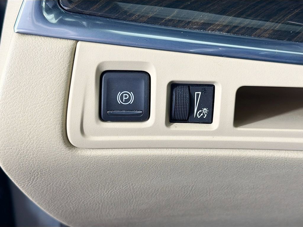 Used 2018 Cadillac XT5 FWD image 10