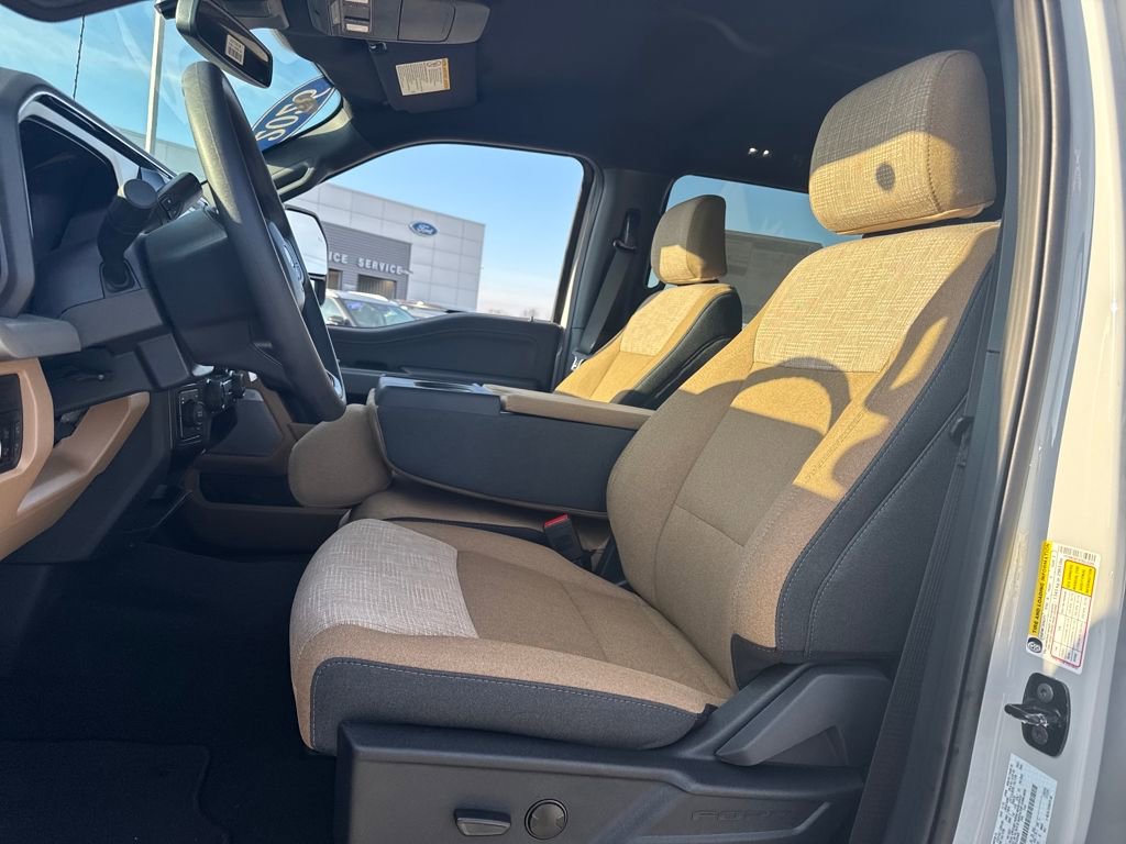 New 2026 Ford F250 XLT w/ XLT Premium Package image 16