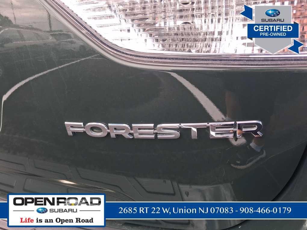 Certified 2023 Subaru Forester Premium AWD/4WD image 6