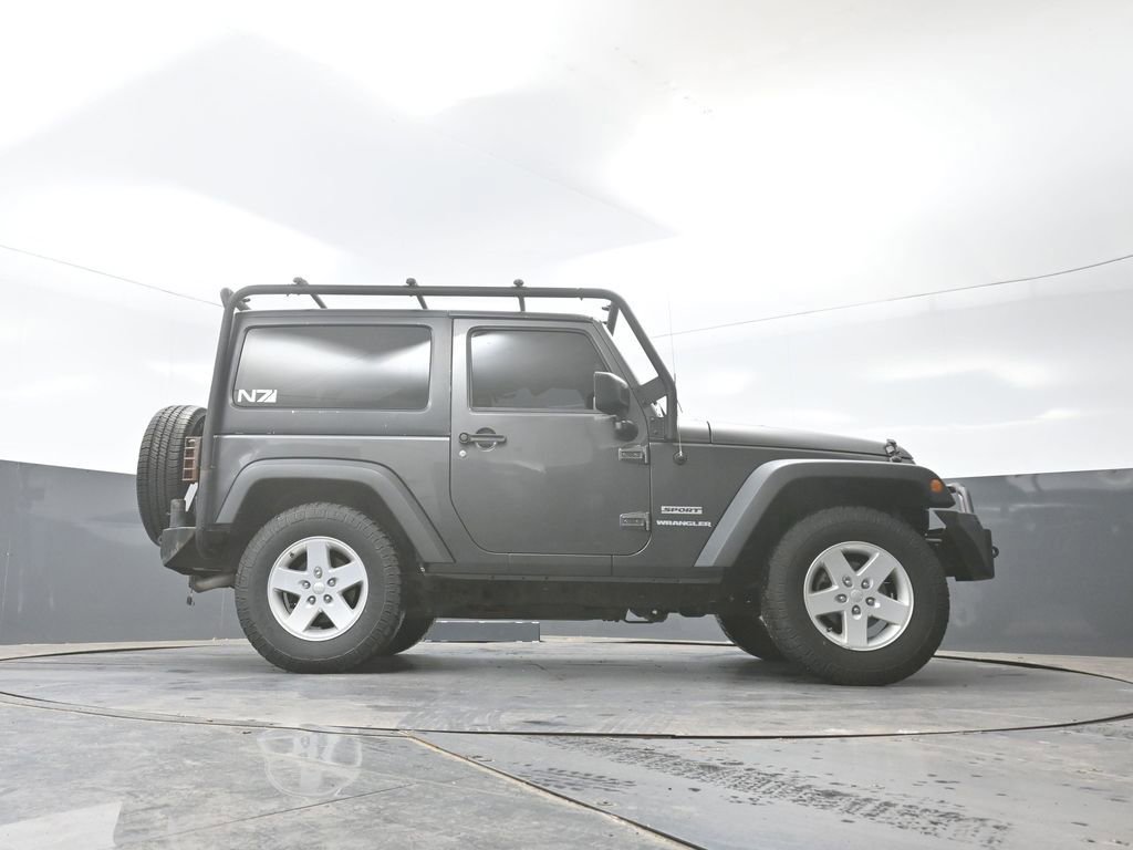 Used 2017 Jeep Wrangler Sport w/ Quick Order Package 24S AWD/4WD image 24