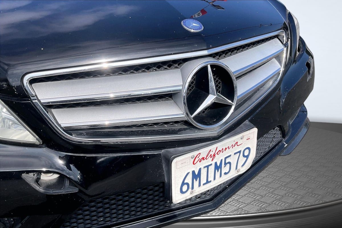 Used 2010 Mercedes-Benz E 550 Coupe image 28