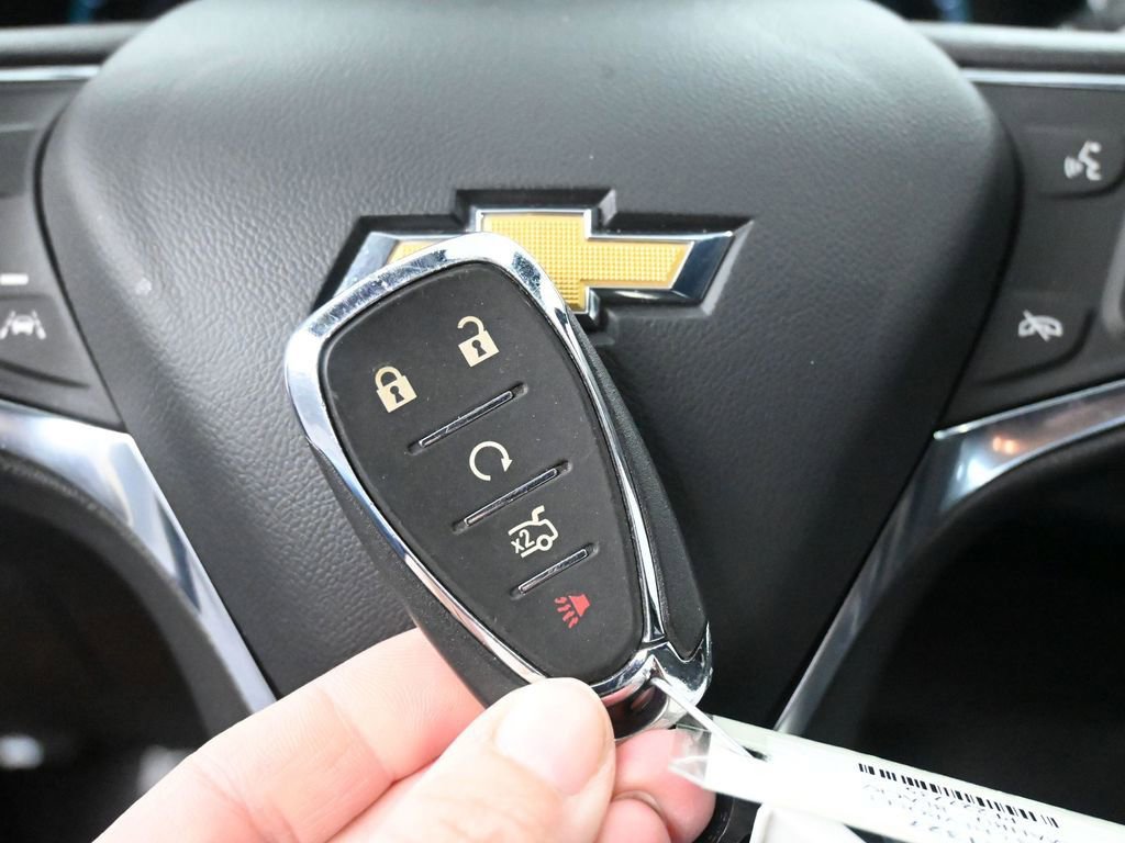 Used 2023 Chevrolet Malibu LT image 35