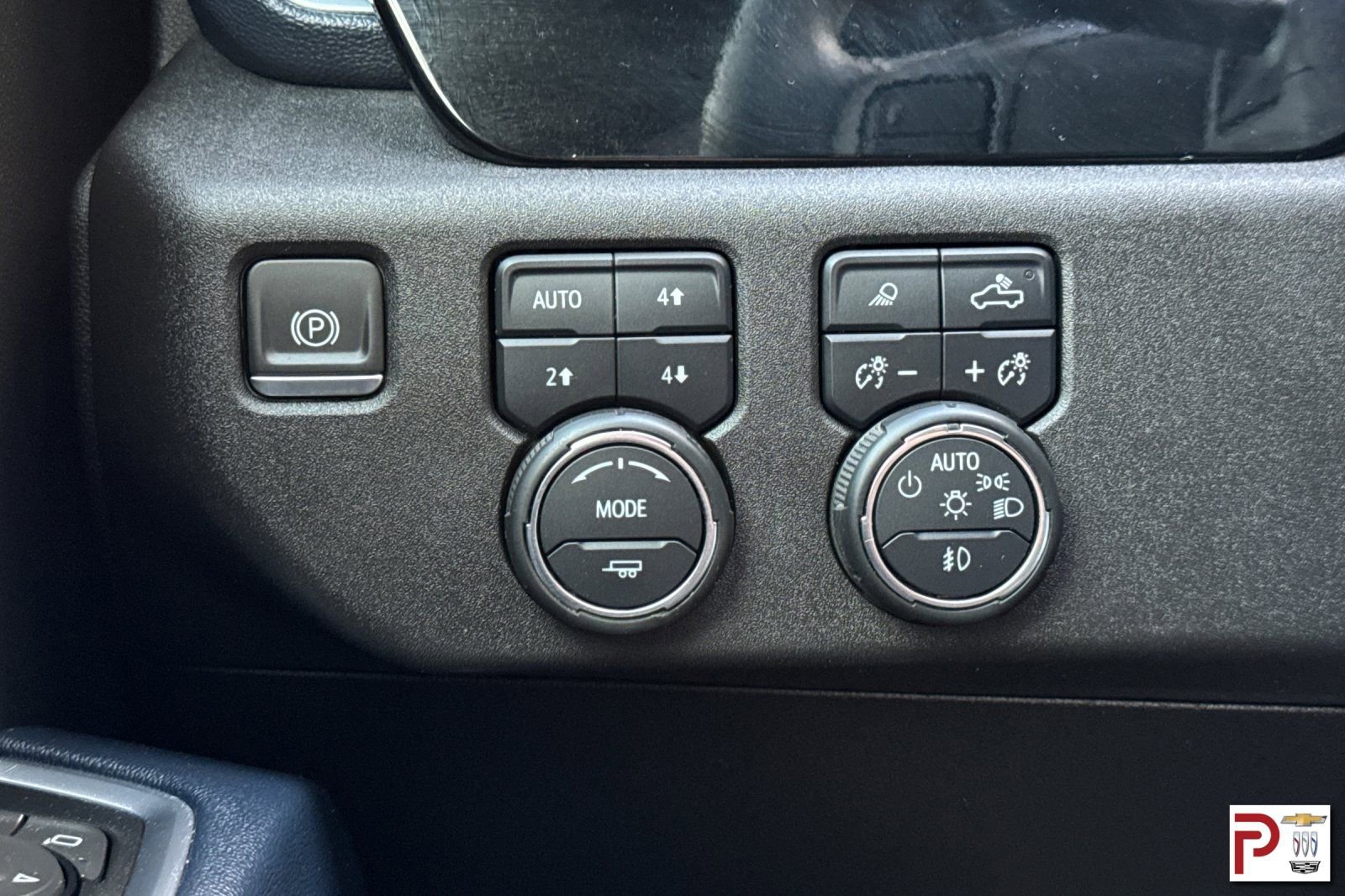 Certified 2024 Chevrolet Silverado 3500 High Country AWD/4WD image 30