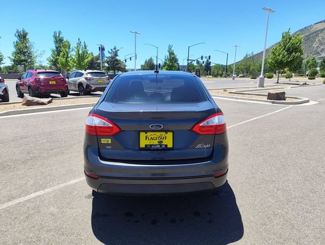 Used 2015 Ford Fiesta SE FWD image 4