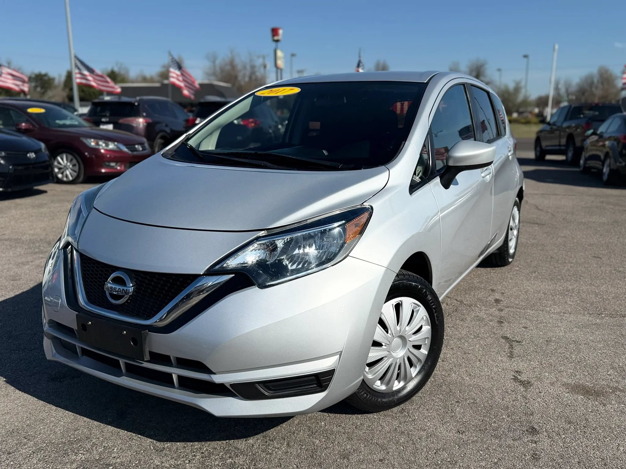 Used 2017 Nissan Versa Note SV FWD image 16