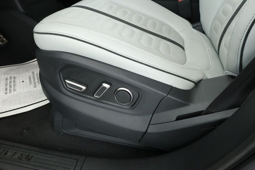 Used 2024 Rivian R1S Adventure AWD/4WD image 10
