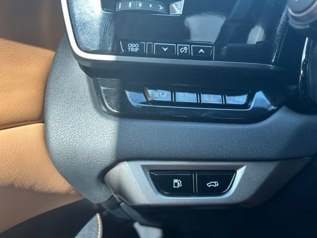 Used 2023 Lexus RX 350 Premium w/ Accessory Package AWD/4WD image 19