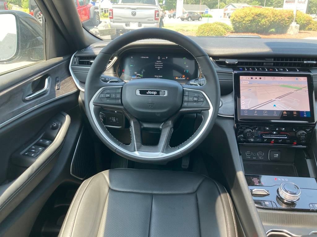 New 2024 Jeep Grand Cherokee Limited 4xe w/ Luxury Tech Group II image 14