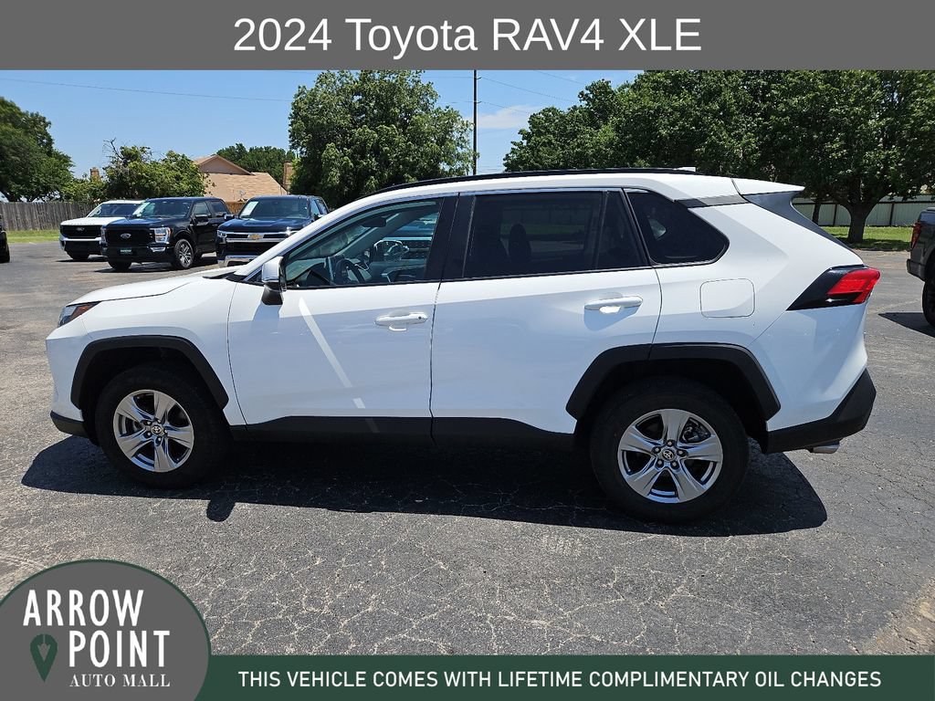 Used 2024 Toyota RAV4 XLE FWD image 7