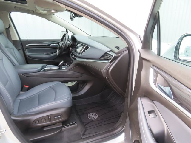 Used 2021 Buick Enclave Premium w/ Sun and Sites Package image 24