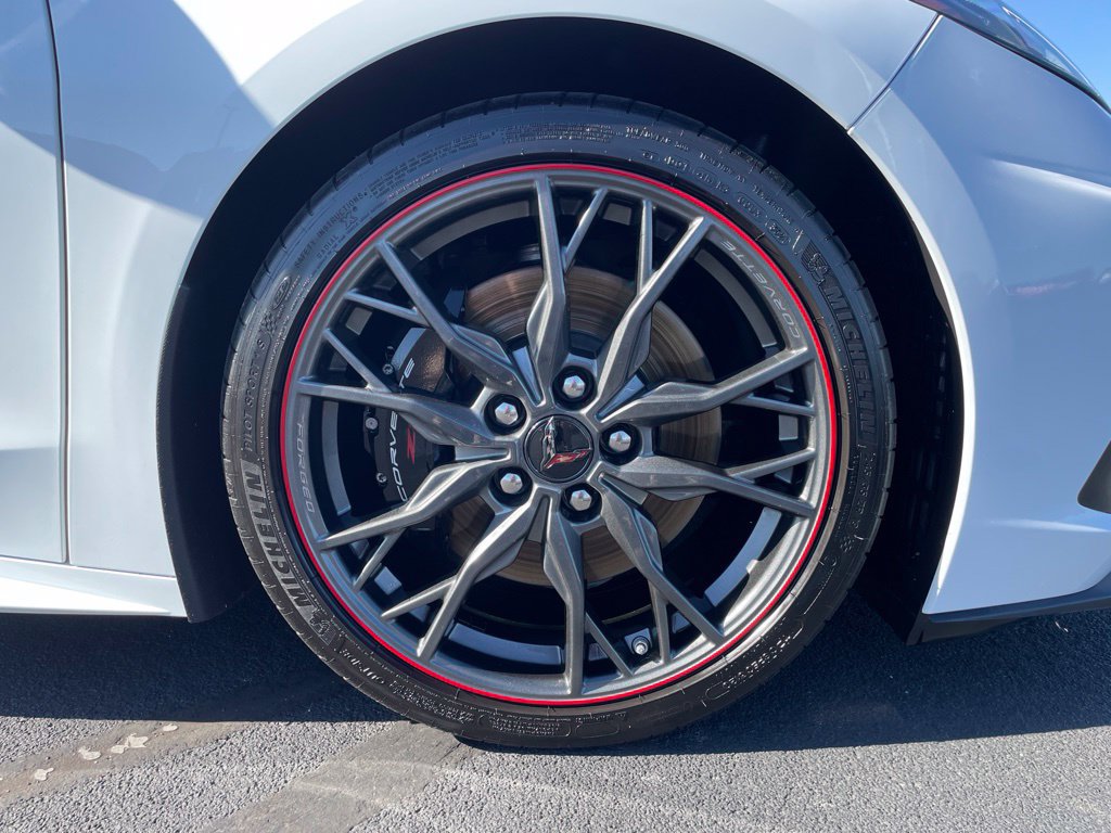 Used 2022 Chevrolet Corvette Stingray Premium Conv w/ Z51 Performance Package RWD image 52