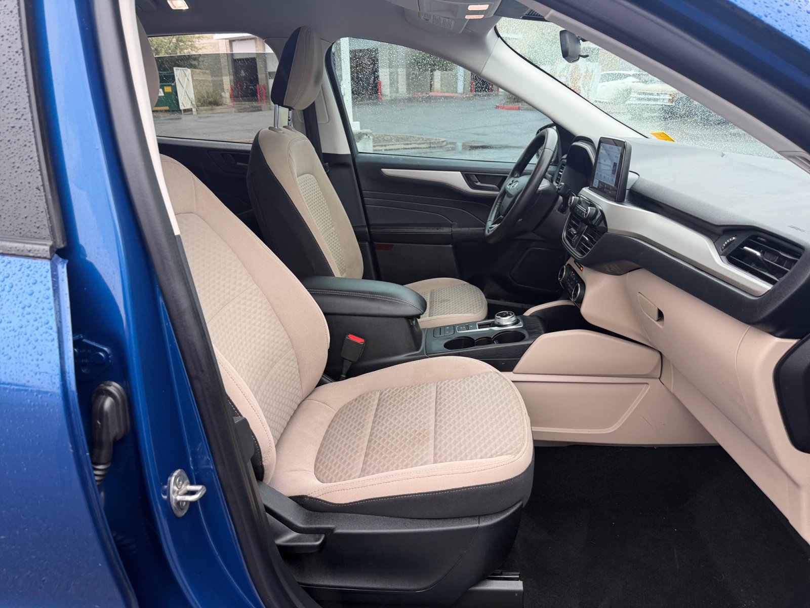 Used 2022 Ford Escape SE w/ Convenience Package FWD image 29
