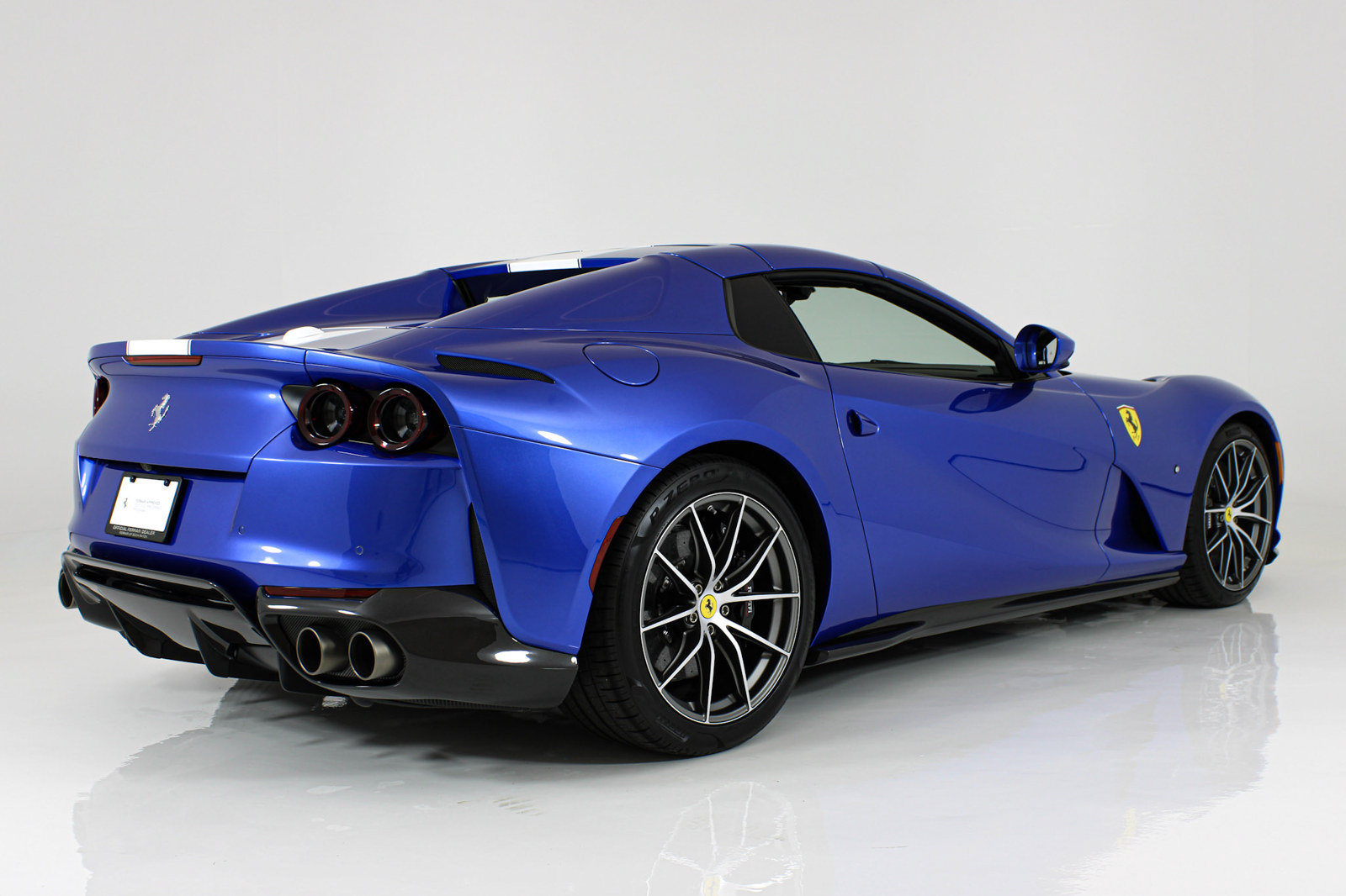Certified 2022 Ferrari 812 GTS RWD image 40