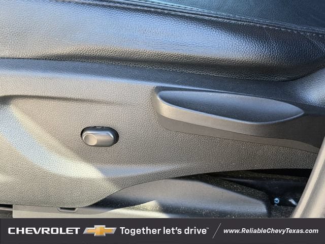 Used 2017 Chevrolet Trax LT FWD image 26