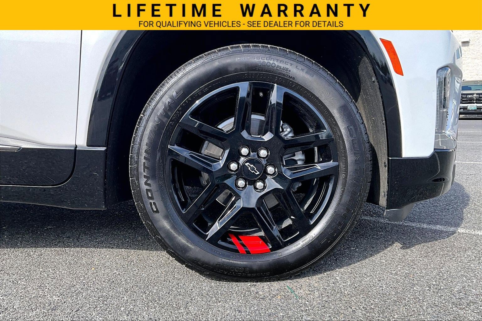 Used 2023 Chevrolet Traverse Premier w/ Redline Edition AWD/4WD image 9