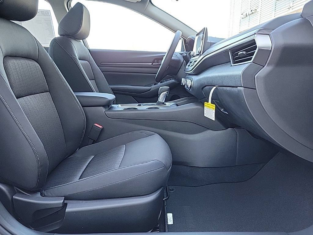 New 2026 Nissan Altima 2.5 SV FWD image 16