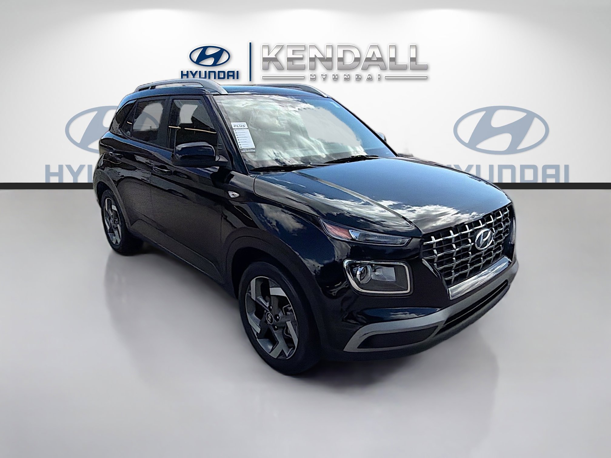 Used 2022 Hyundai Venue SEL image 1