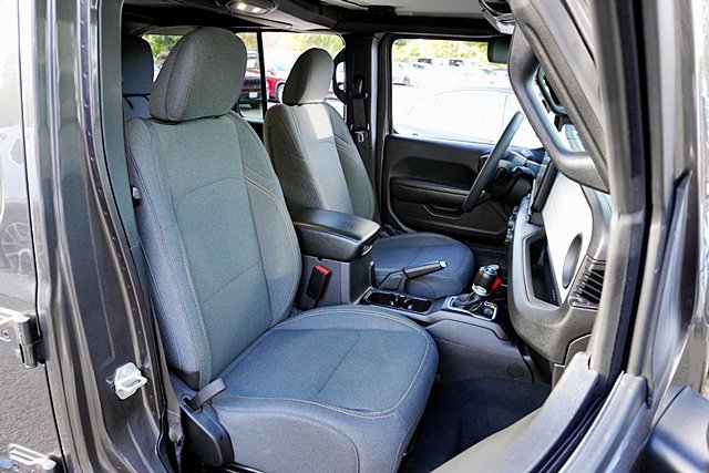 Used 2024 Jeep Wrangler Unlimited Sport AWD/4WD image 19