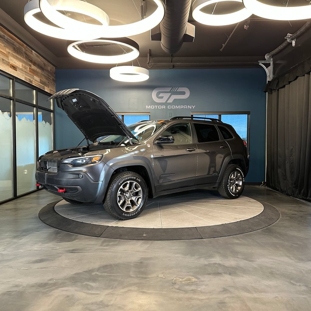 Used 2022 Jeep Cherokee Trailhawk AWD/4WD image 25