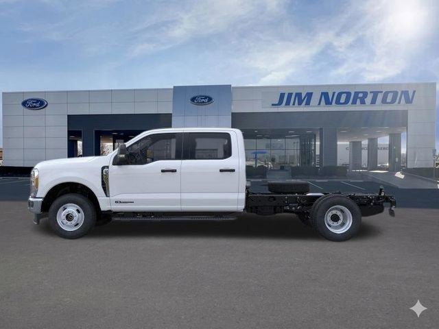 New 2026 Ford F350 XL w/ XL Chrome Package image 4