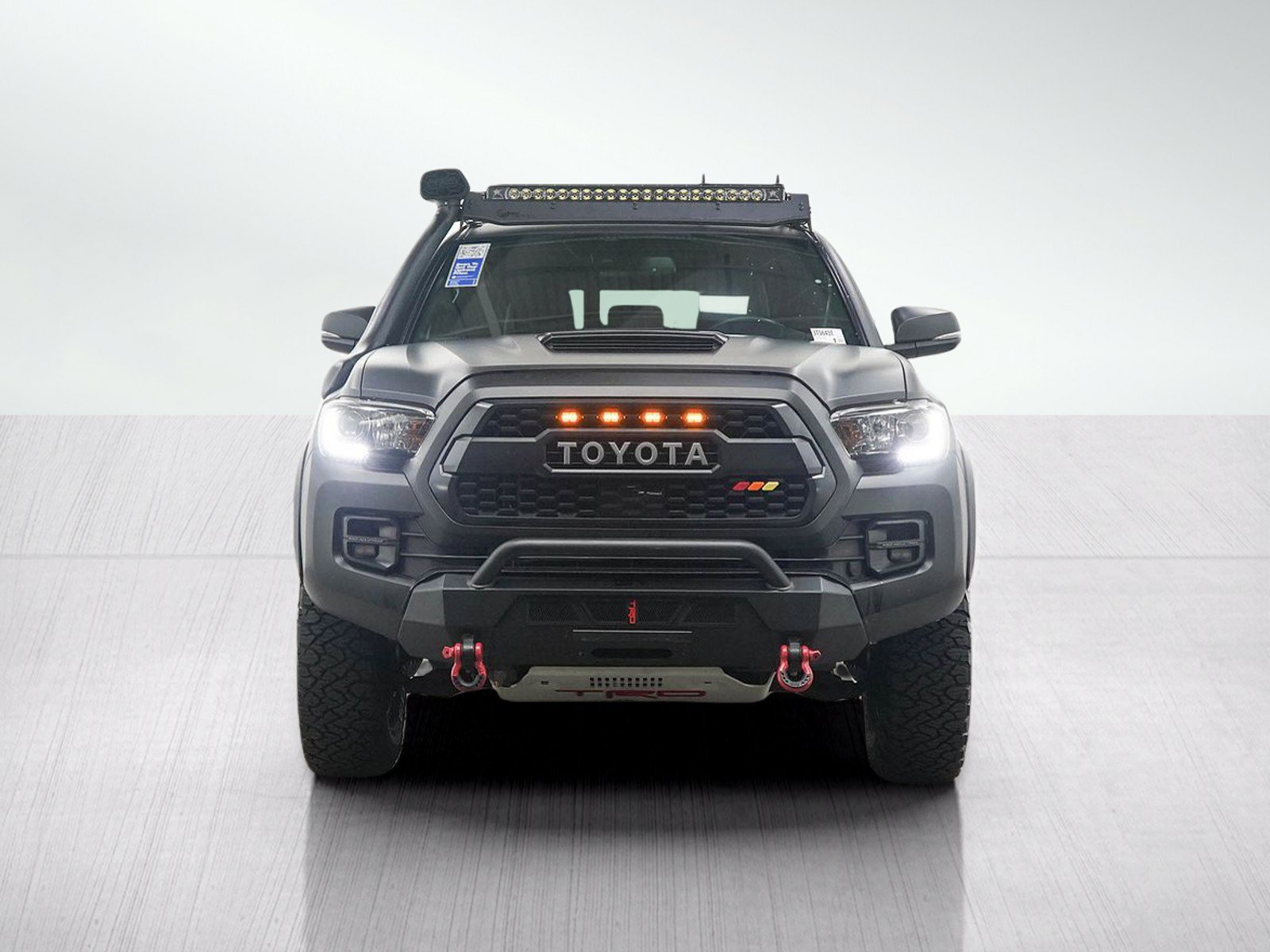 Used 2019 Toyota Tacoma TRD Off-Road AWD/4WD image 8