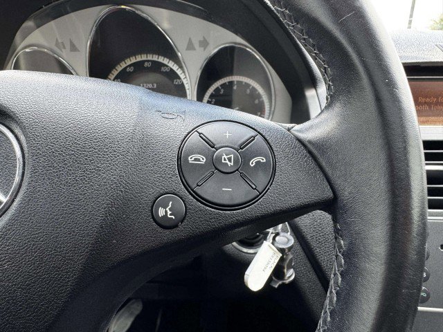 Used 2011 Mercedes-Benz C 300 Sport image 24