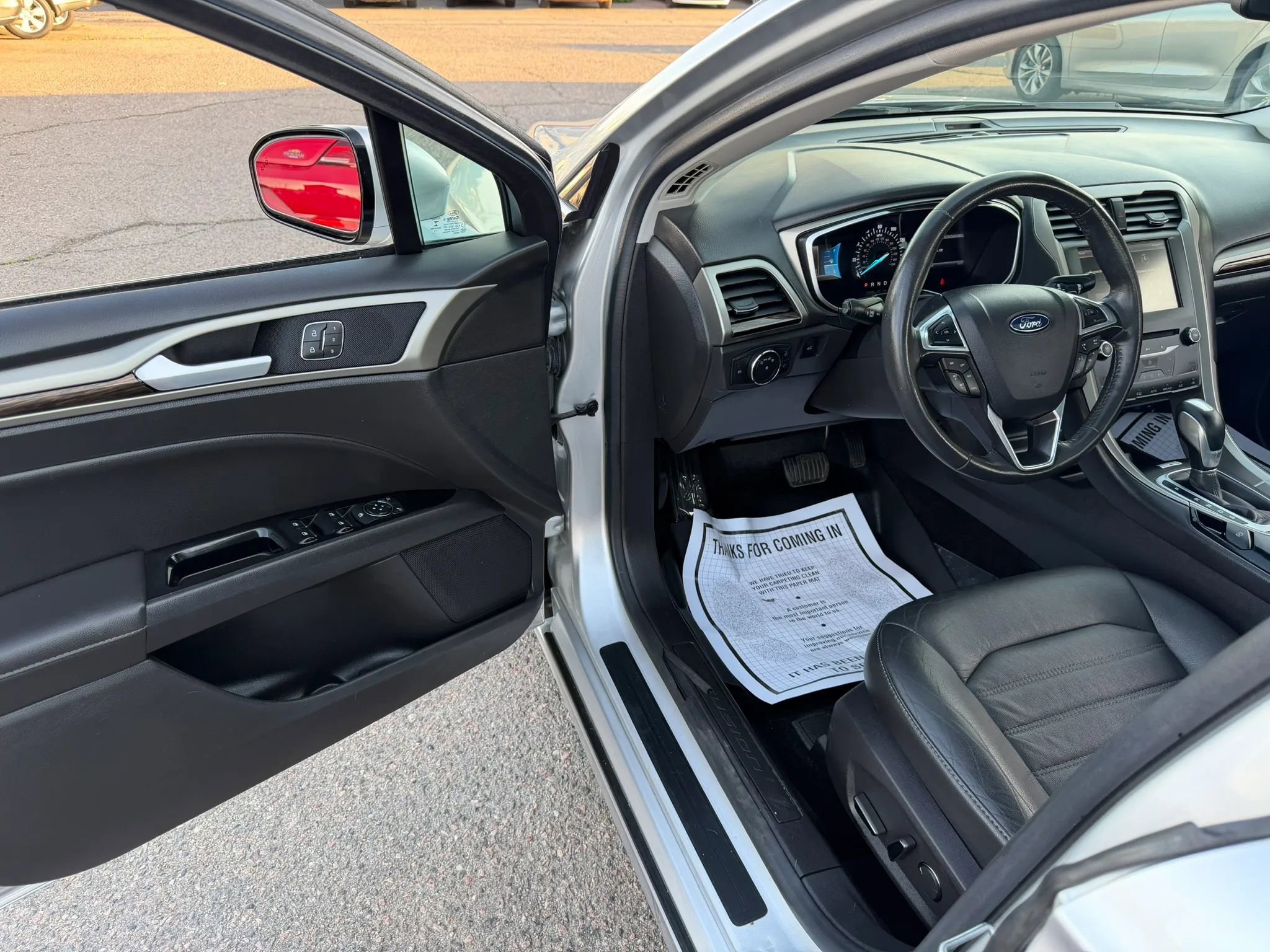 Used 2014 Ford Fusion SE w/ Equipment Group 202A image 13