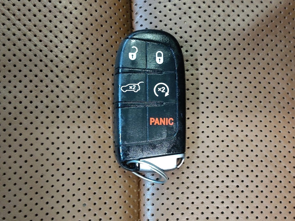 Used 2018 Jeep Grand Cherokee Summit image 32