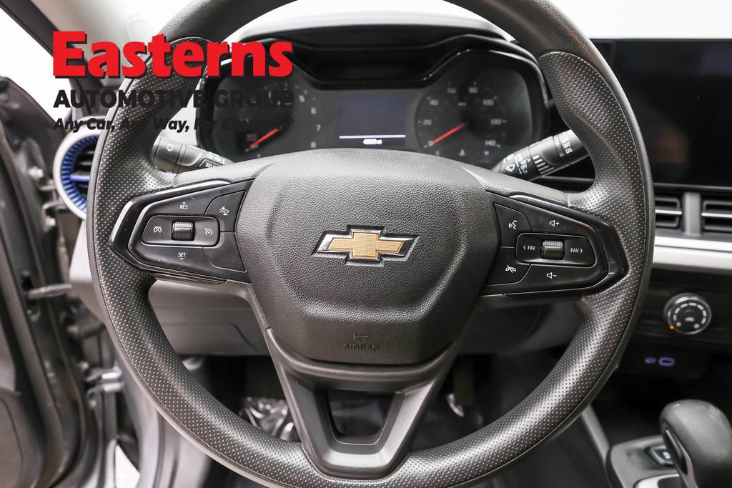 Used 2024 Chevrolet Trax LS w/ Driver Confidence Package FWD image 10