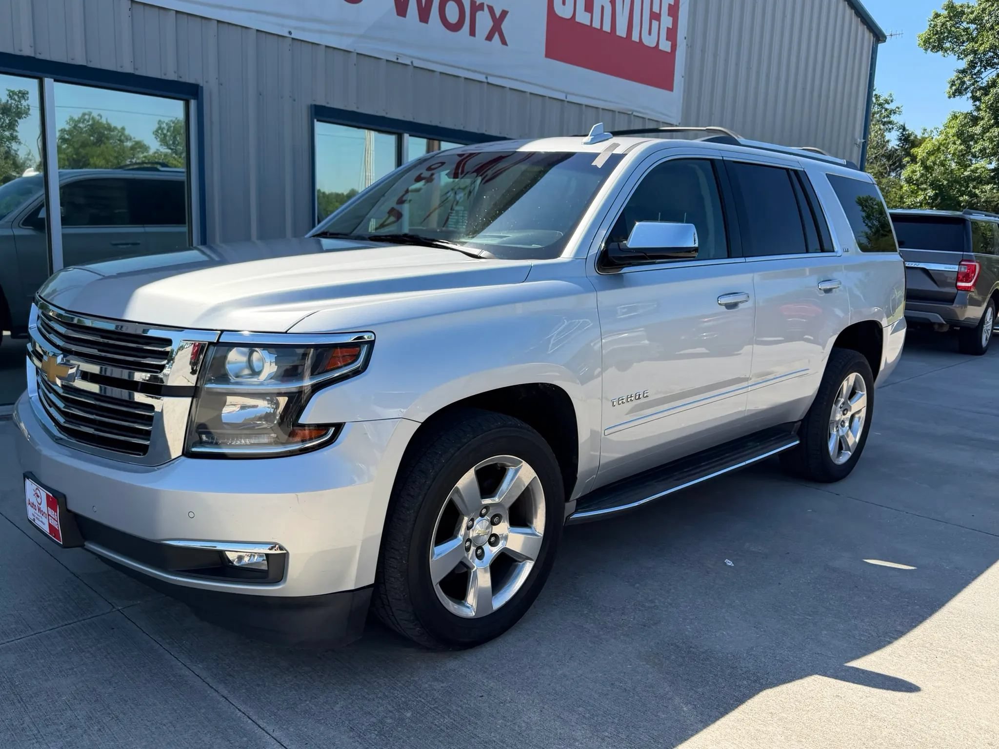 Used 2016 Chevrolet Tahoe LTZ AWD/4WD image 32