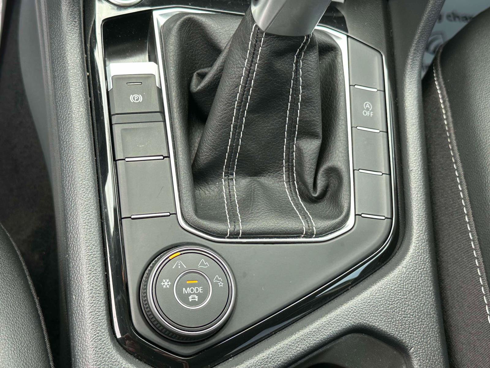 Certified 2023 Volkswagen Taos SE AWD/4WD image 26