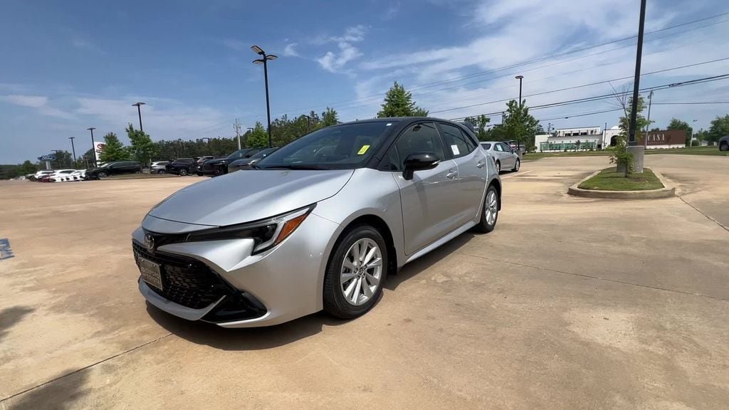 New 2026 Toyota Corolla SE FWD image 2