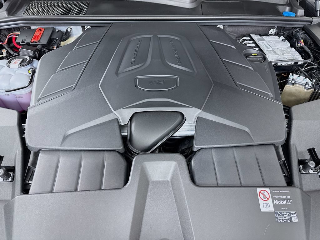 New 2026 Porsche Cayenne AWD/4WD image 31