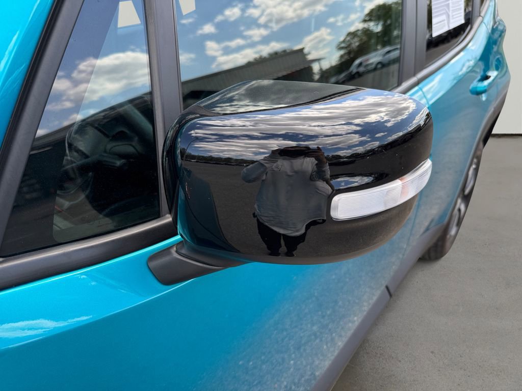 Used 2022 Jeep Renegade Trailhawk w/ Trailer Tow Group image 11