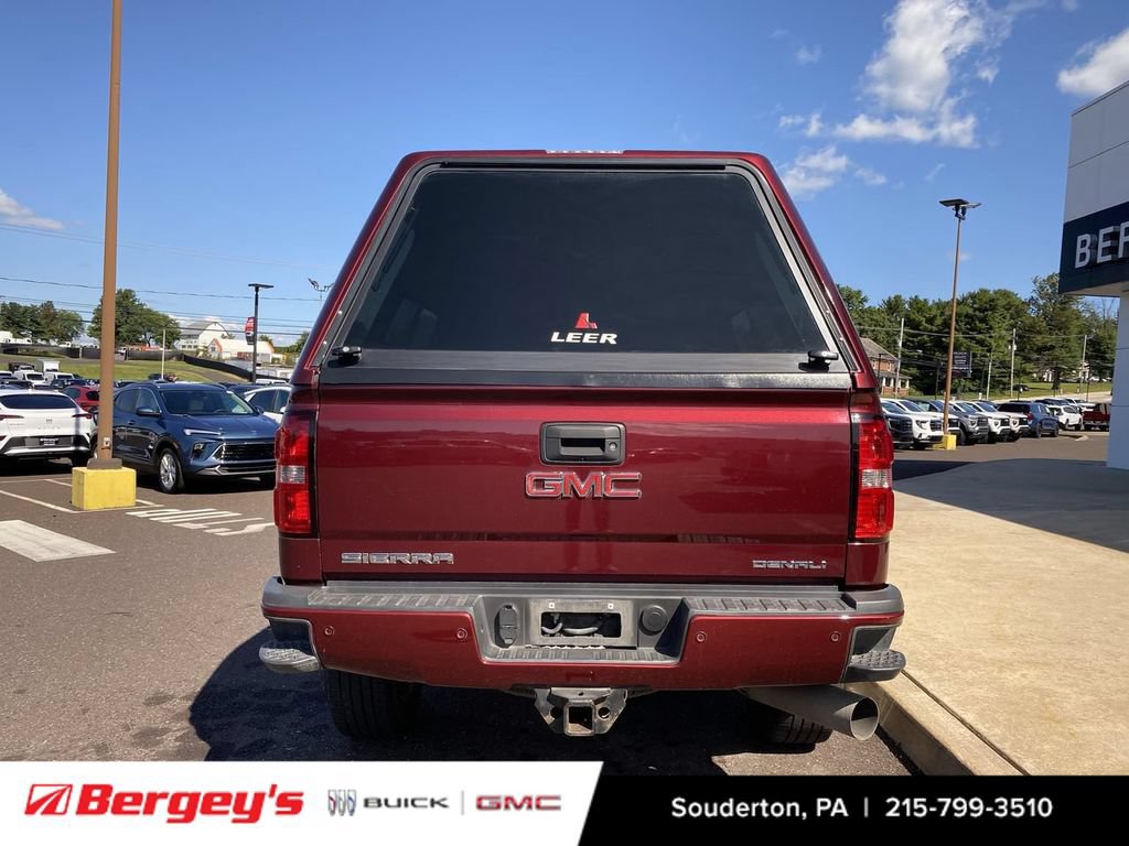 Used 2016 GMC Sierra 2500 Denali w/ Duramax Plus Package AWD/4WD image 3