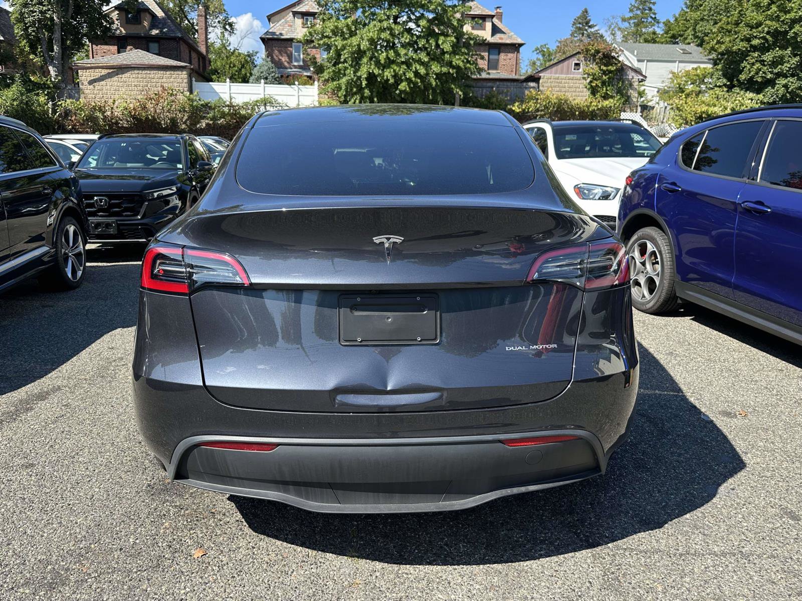 Used 2024 Tesla Model Y Long Range image 3