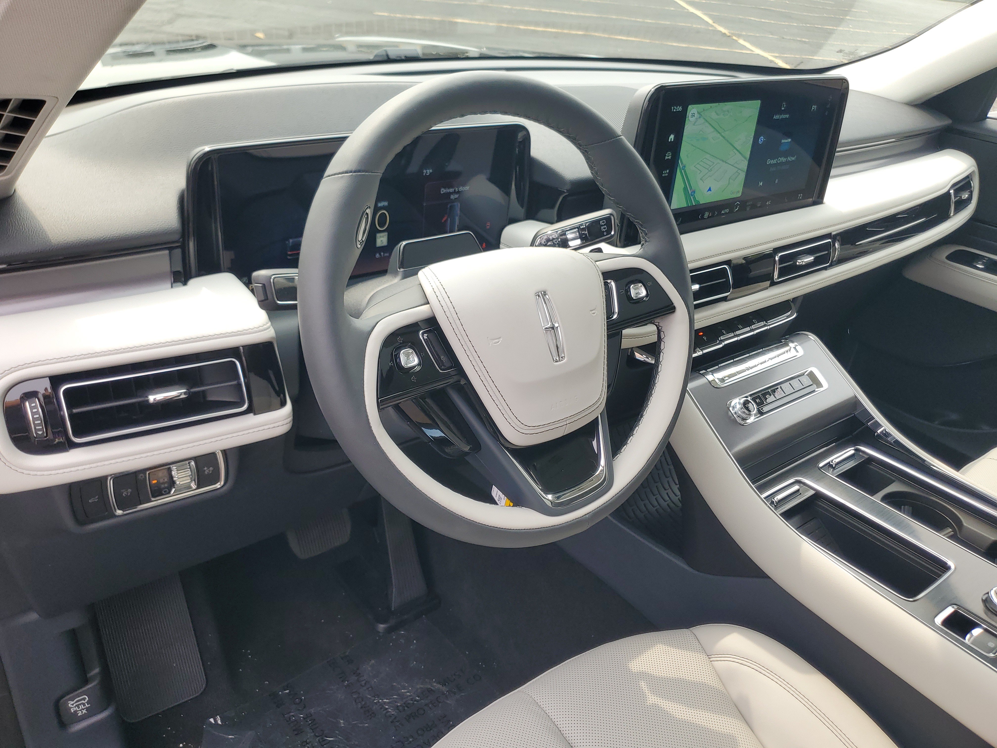 New 2026 Lincoln Aviator AWD image 12
