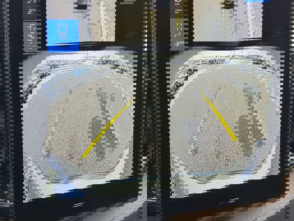 New 2026 Volvo XC60 B5 Plus w/ Protection Package Premier image 28