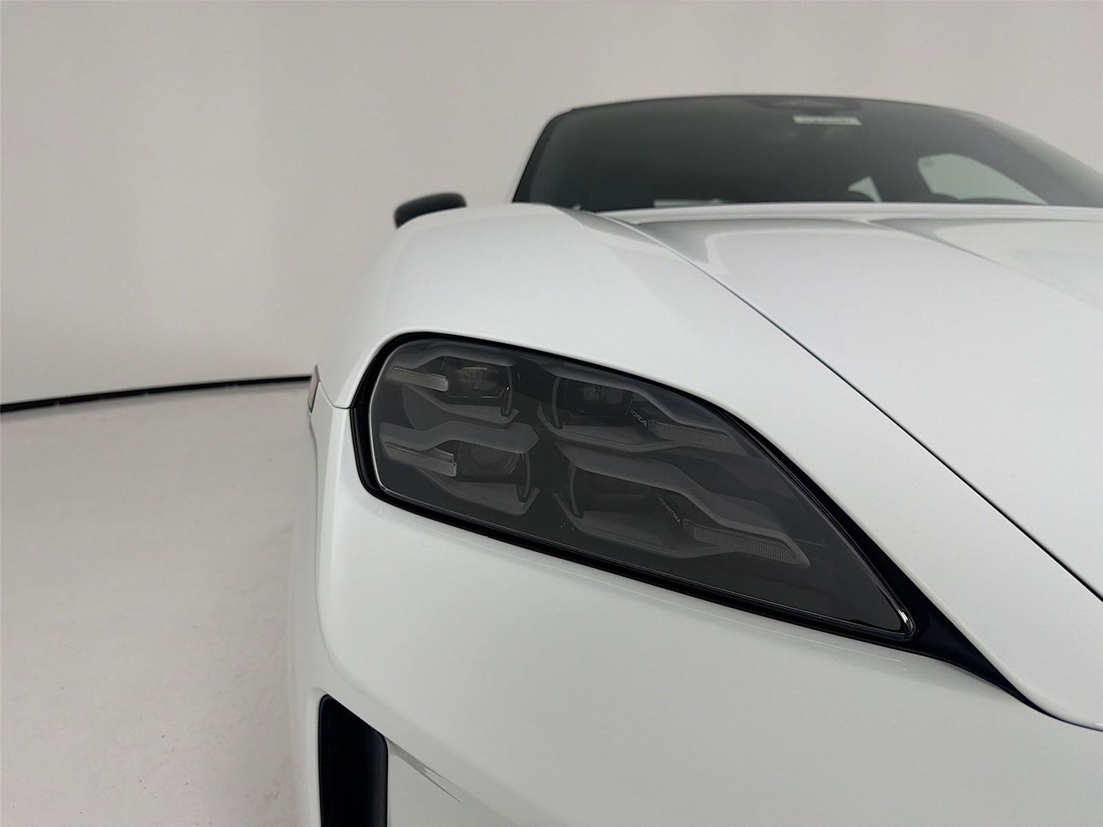 New 2026 Porsche Taycan AWD/4WD image 31