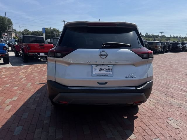 Used 2023 Nissan Rogue SV FWD image 35