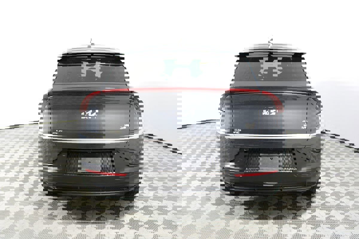 Used 2024 Kia EV6 Light RWD image 28