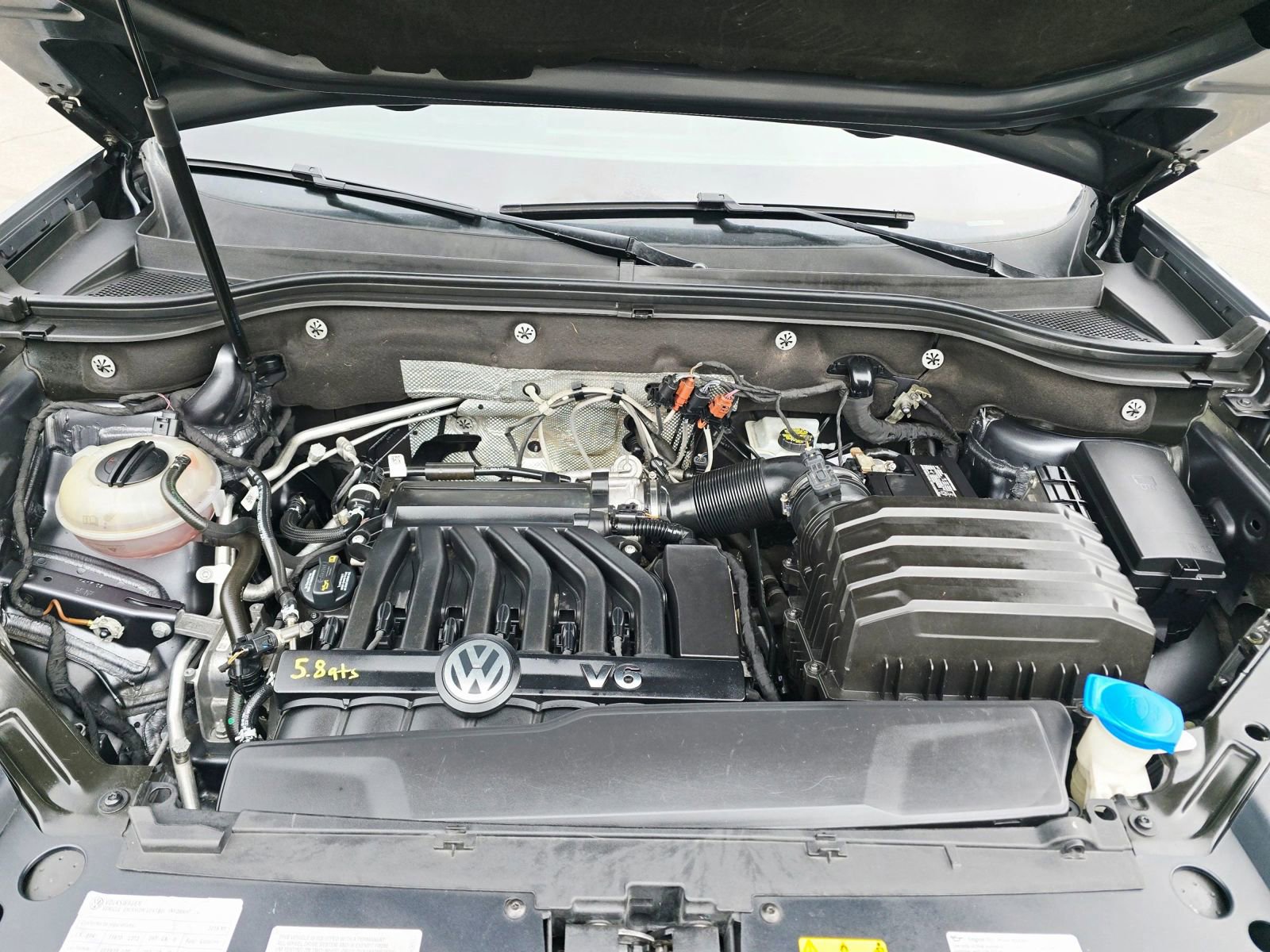 Used 2018 Volkswagen Atlas Launch Edition image 46