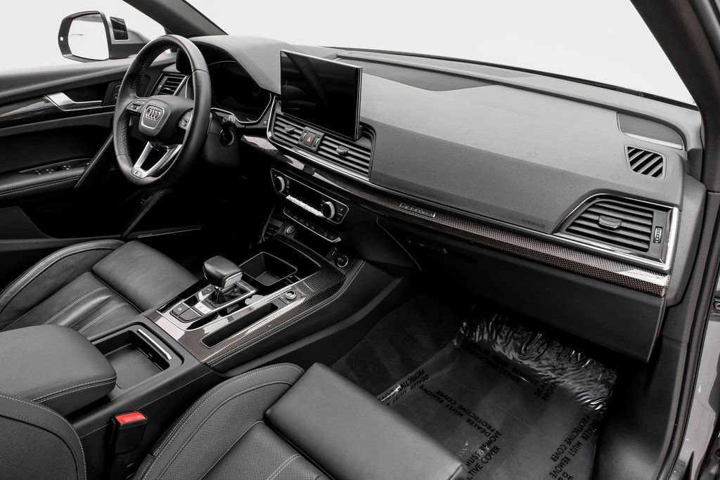 Used 2022 Audi SQ5 Prestige image 10