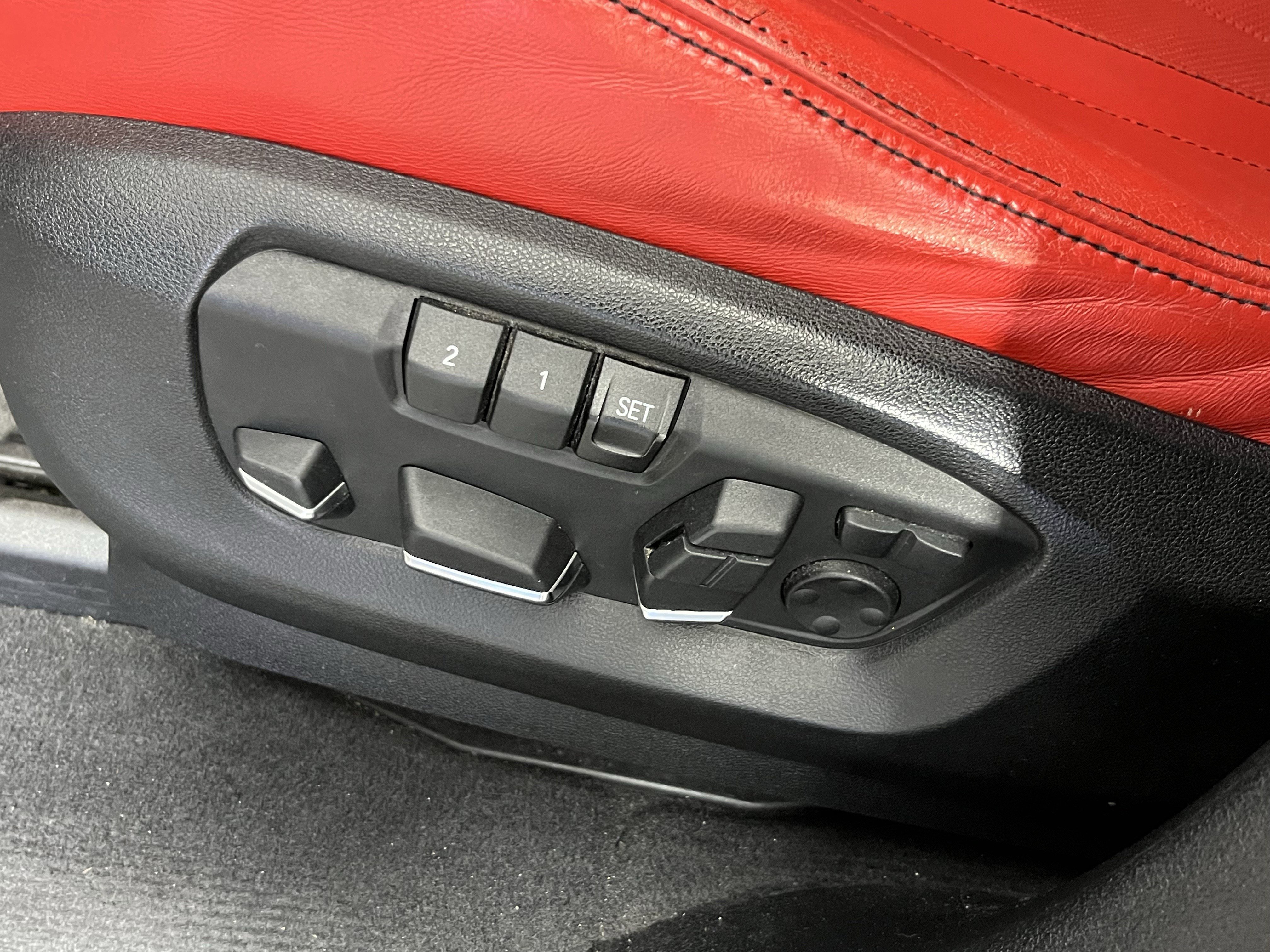 Used 2016 BMW X5 M image 16