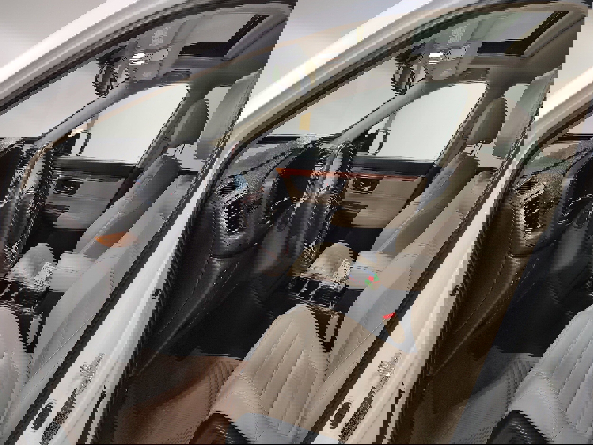 Used 2019 Honda CR-V Touring image 10