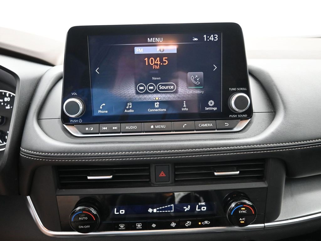 Used 2023 Nissan Rogue SV image 17