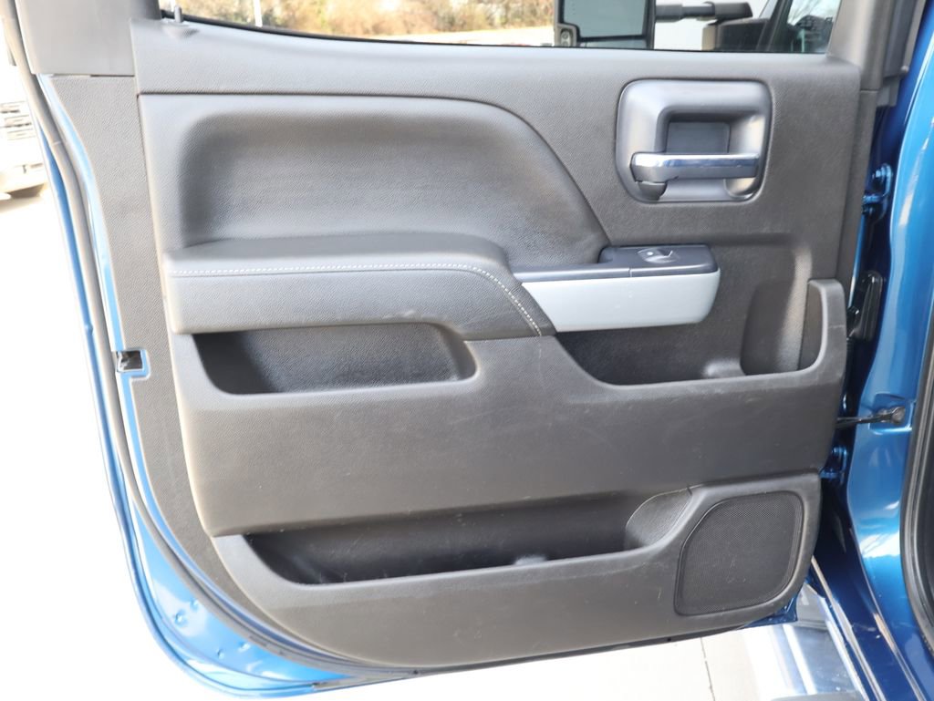Used 2018 Chevrolet Silverado 2500 LT w/ LT Convenience Package image 24